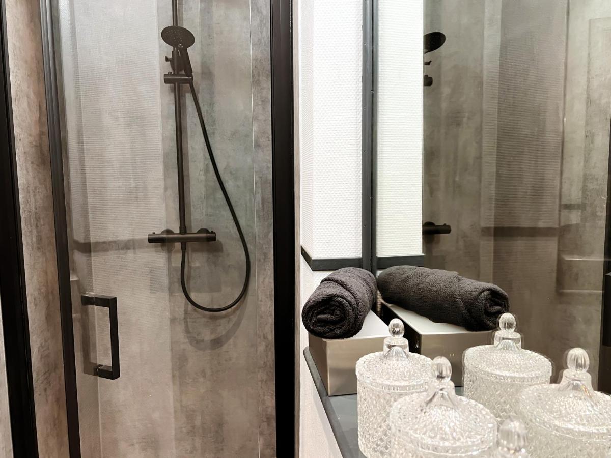 Astrid Apartment Spa Luaran gambar